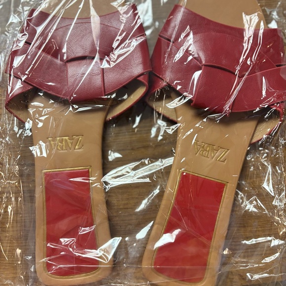 Zara Women's Elegant Cream Sandals - Picture 5 of 6